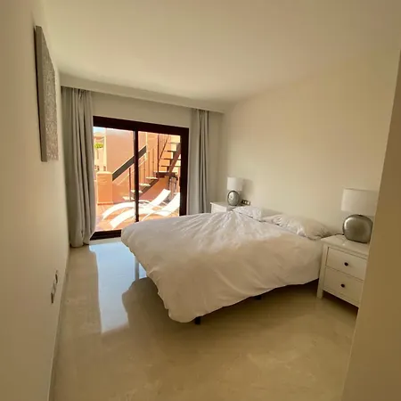 Bel Air, Jardines De Albaicin Apartment Estepona